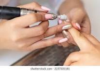 DIPLOMA IN ASSISTANT NAIL TECHNICIAN